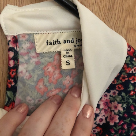 Faith and Joy tee with embellished collar - Picture 3 of 7